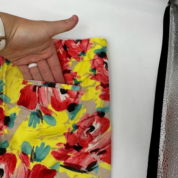 J Crew Yellow & Pink Floral Stretch Chino Shorts Womens Size 6 Bright Peony - Picture 10 of 12